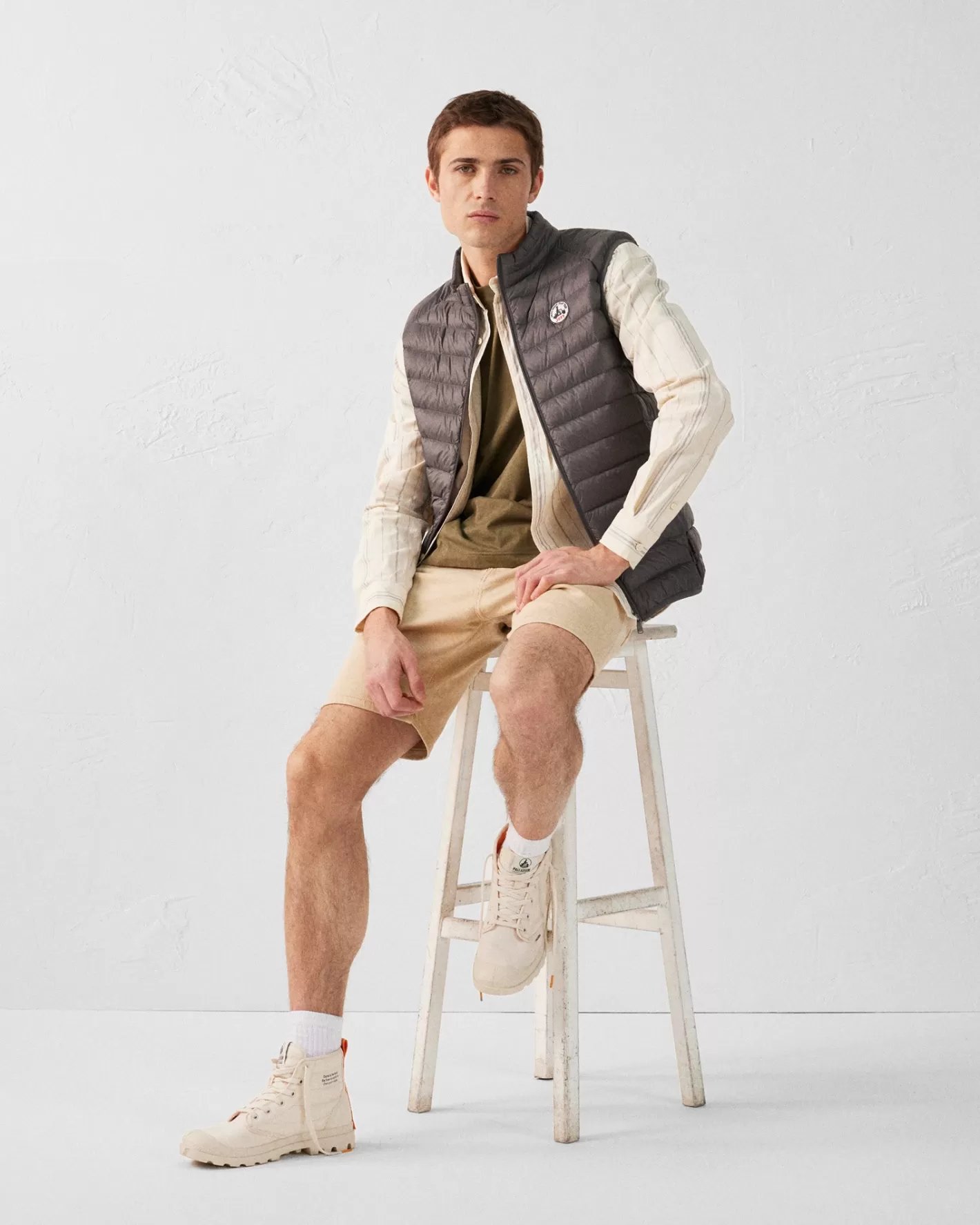 anthracite_tom_sleeveless_down_jacket_2.webp JOTT Tom sleeveless down jacket ANTHRACITE New