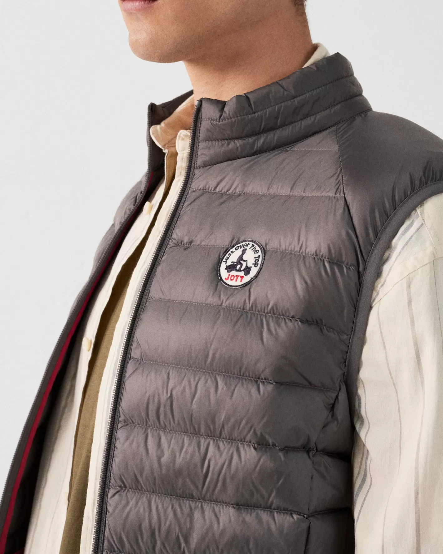 anthracite_tom_sleeveless_down_jacket_4.webp JOTT Tom sleeveless down jacket ANTHRACITE New