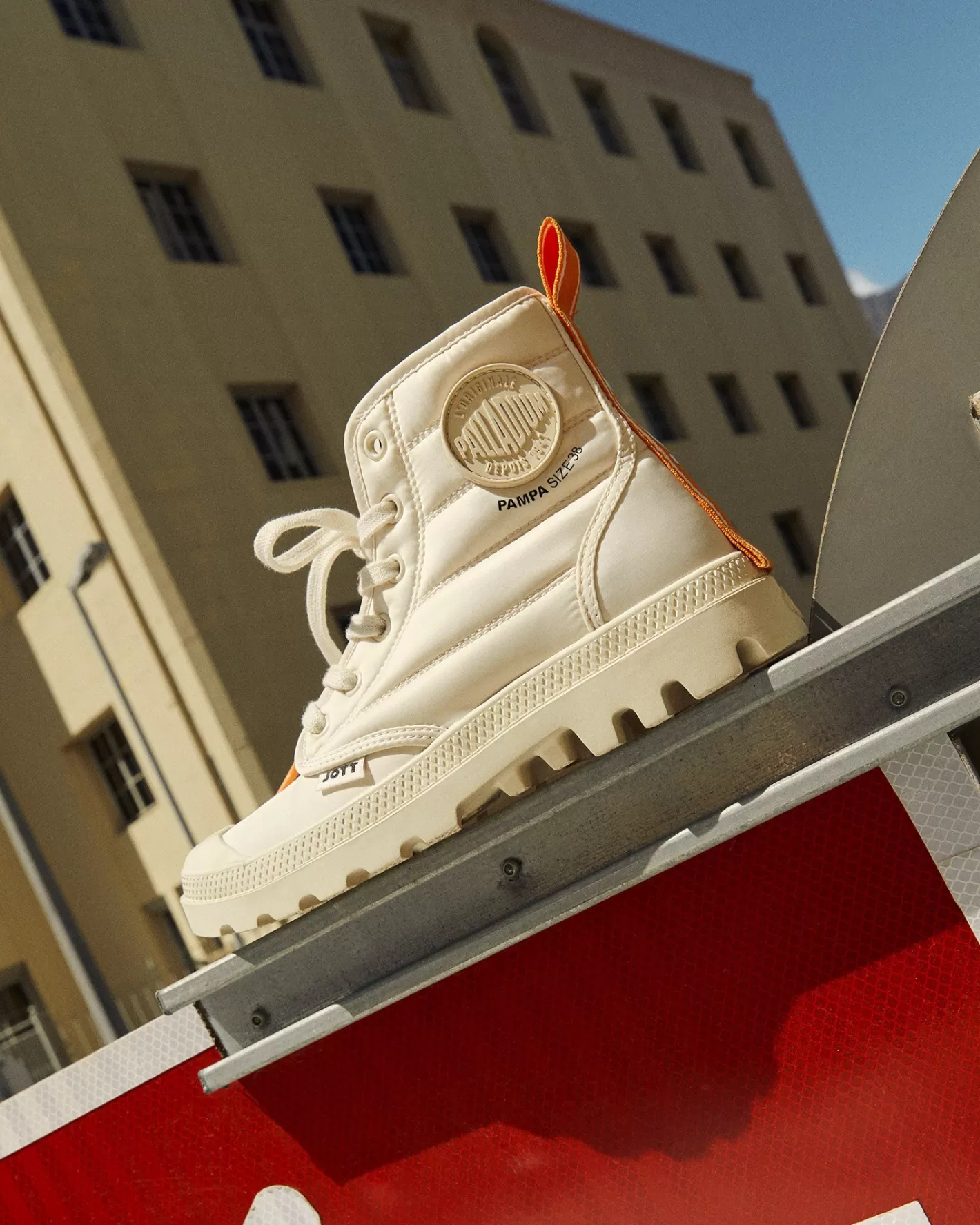 JOTT Chaussures montantes Argile Rhona Pampa Hi Dare x PALLADIUM AARGILE Best Sale