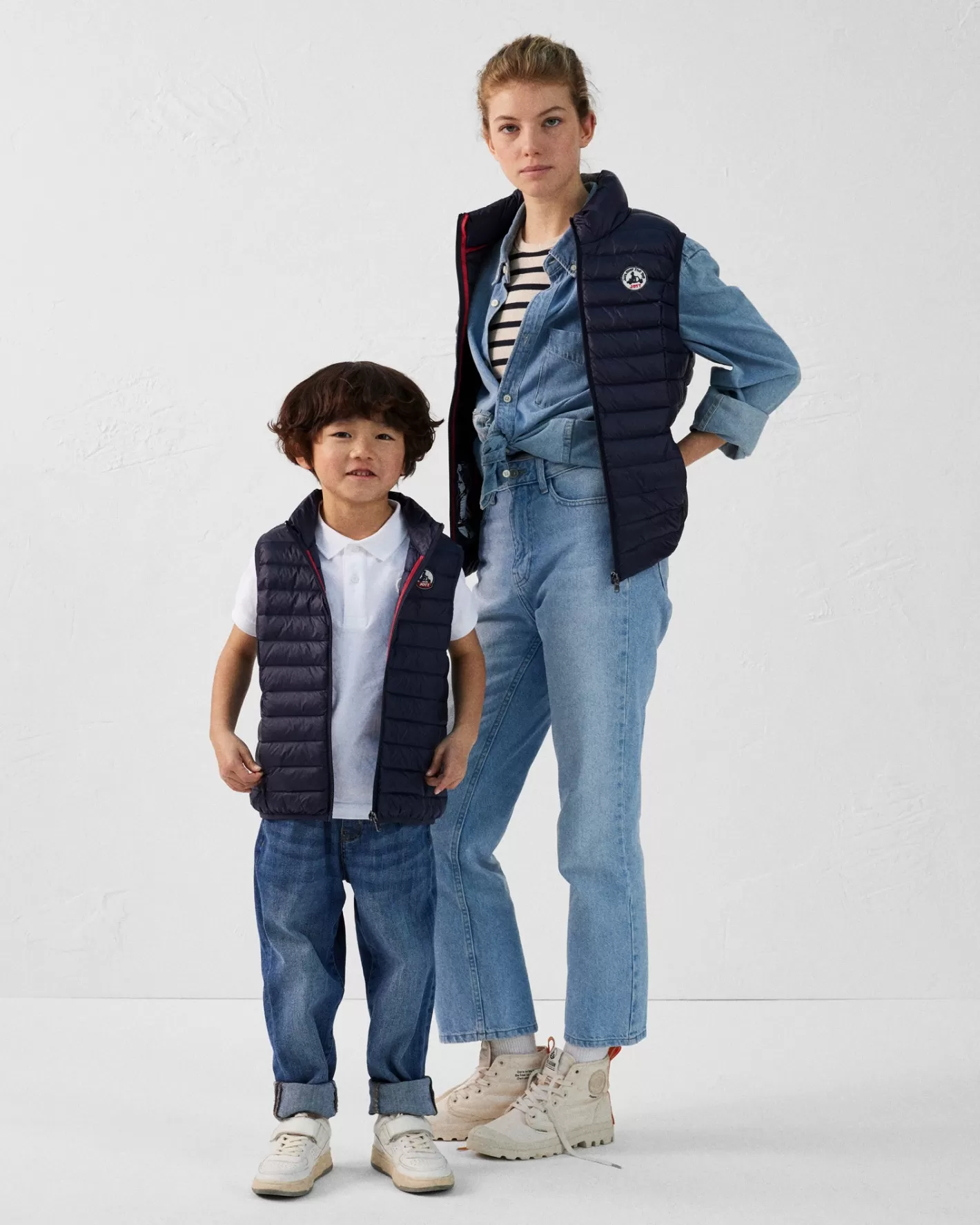 navy_zoe_childrens_sleeveless_down_jacket_2.webp JOTT Navy Zoe children's sleeveless down jacket MARINE Outlet